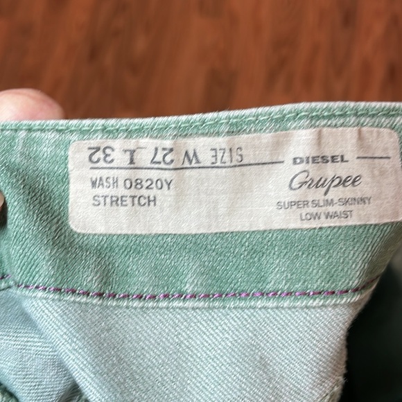 Diesel Vintage Low rise Green Cut-Off Jean Shorts, midi, 27 - Picture 5 of 9